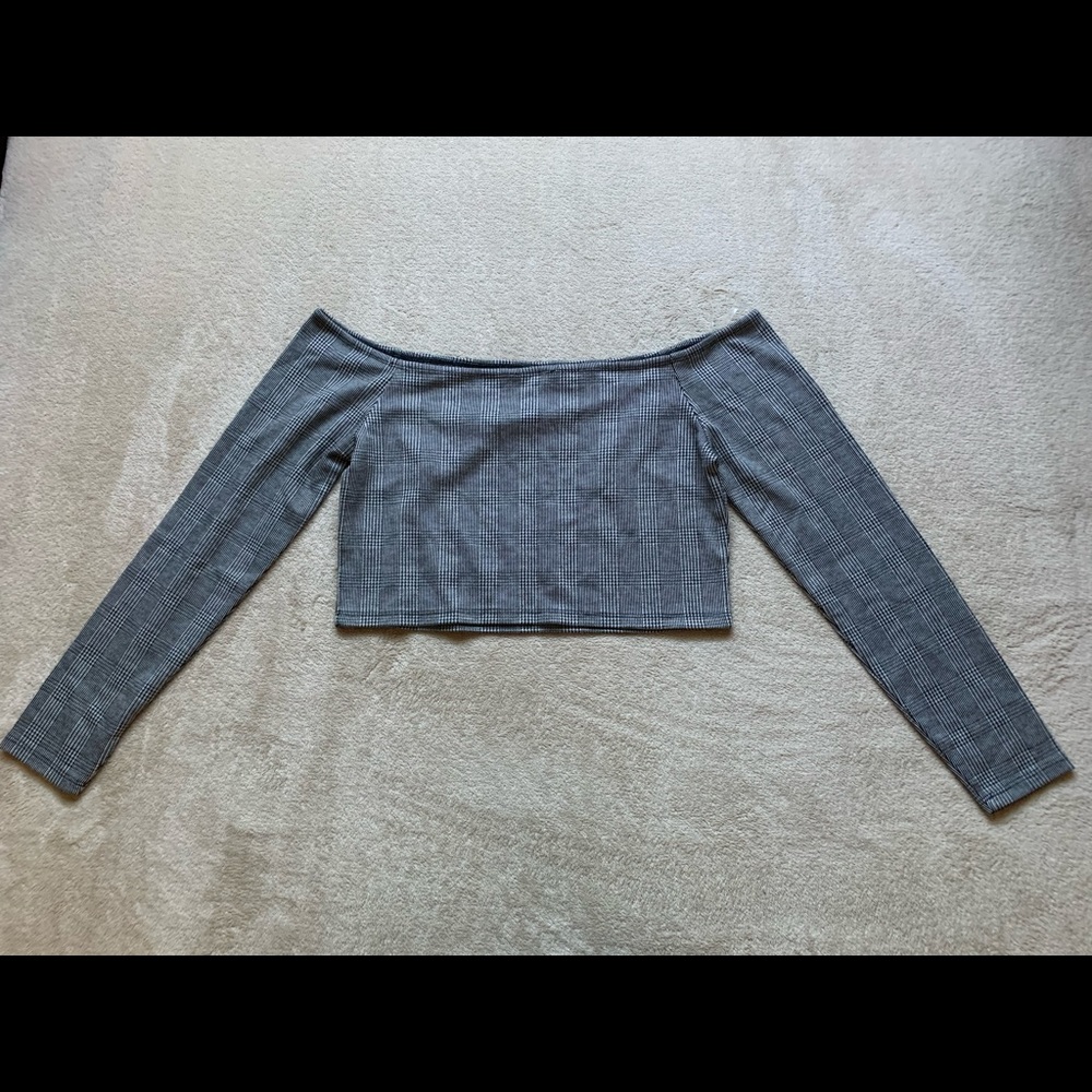 Long Sleeve Crop Top